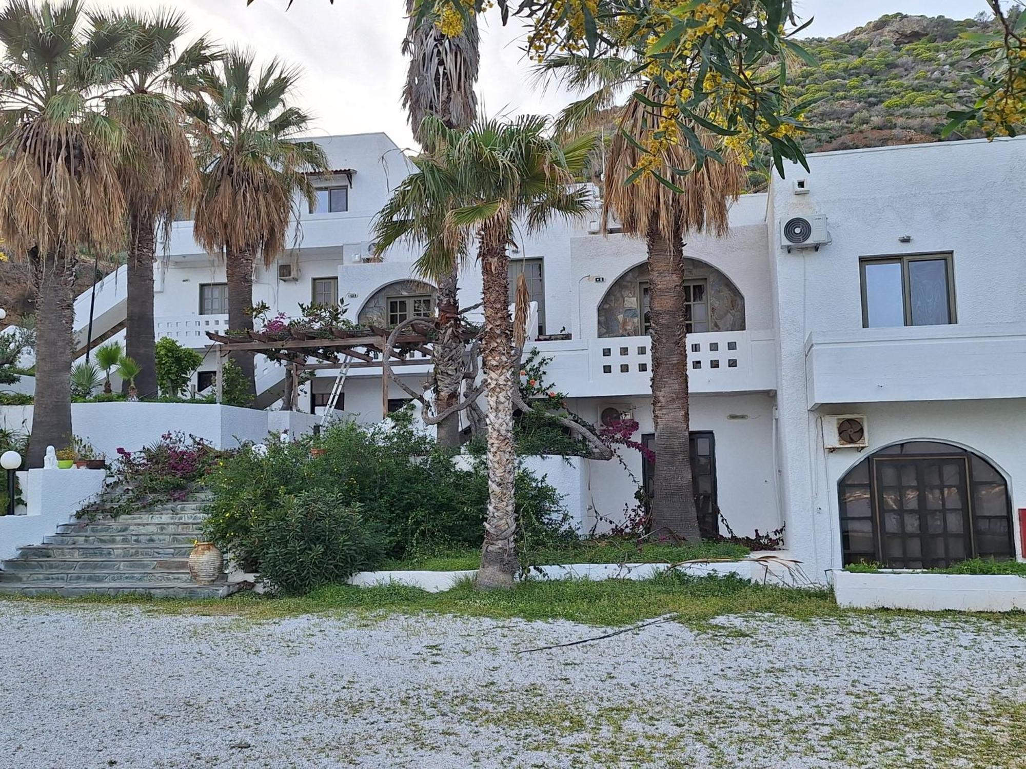 Delfini Apartments Kíszamosz Kültér fotó